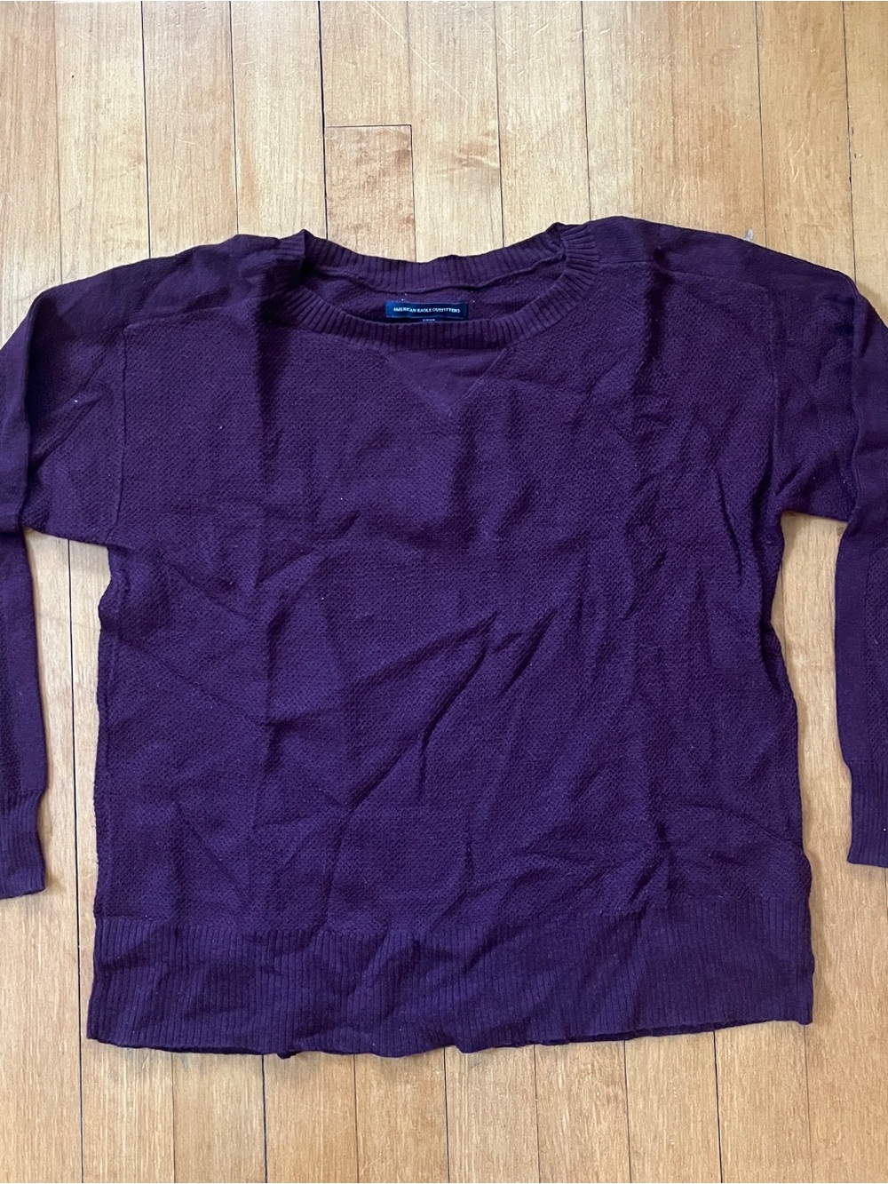 Women's Crewneck Sweater in Maroon